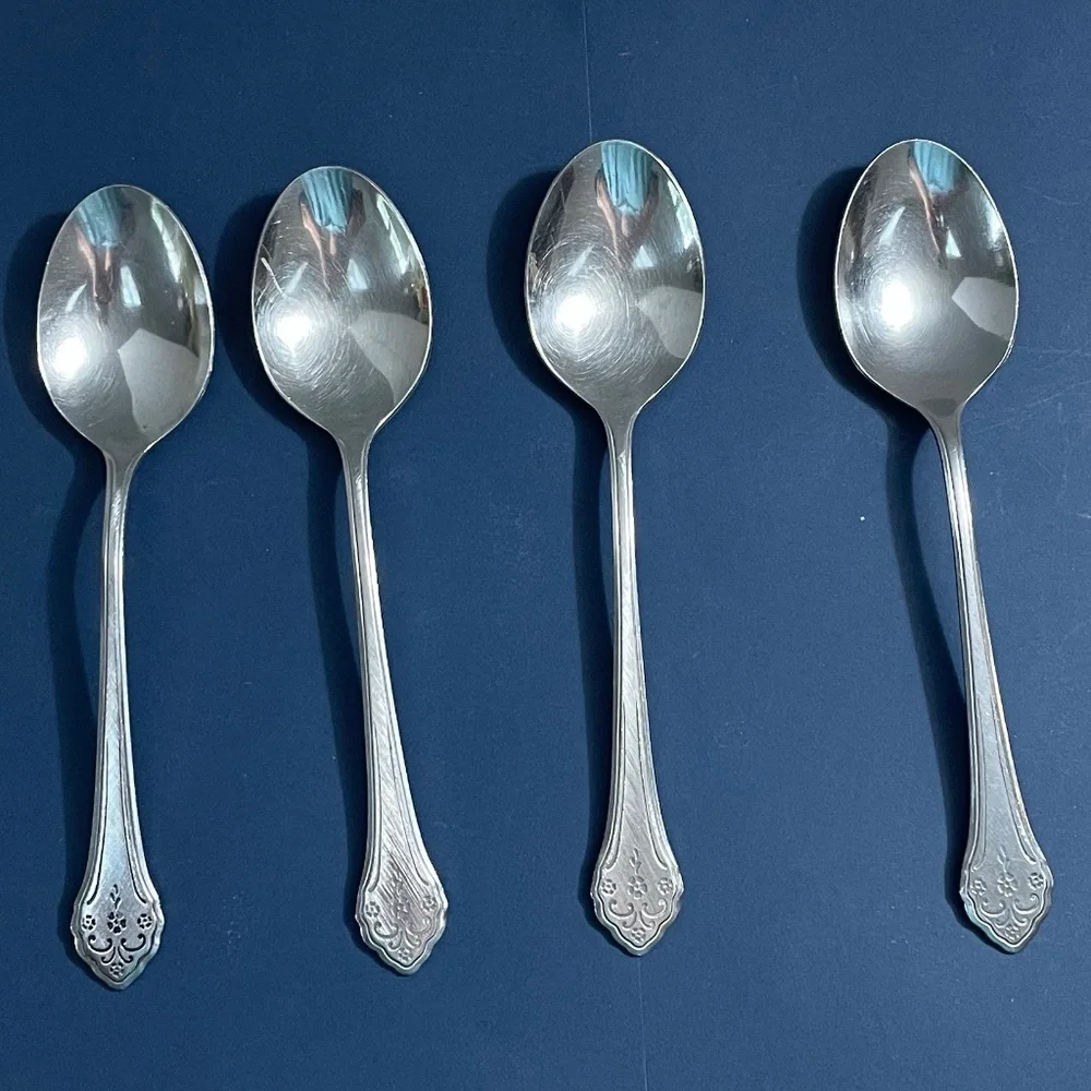 Vintage Oneida Profile Lakewood Pattern 4 Soup Spoons Tablespoons Flatware